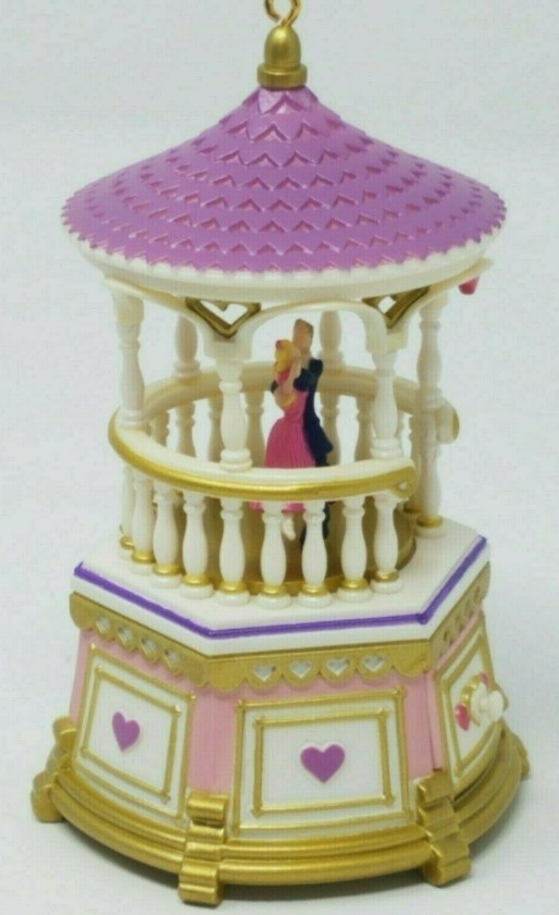 2004 Treasures and Dreams 3rd - Jewelry Box Gazebo